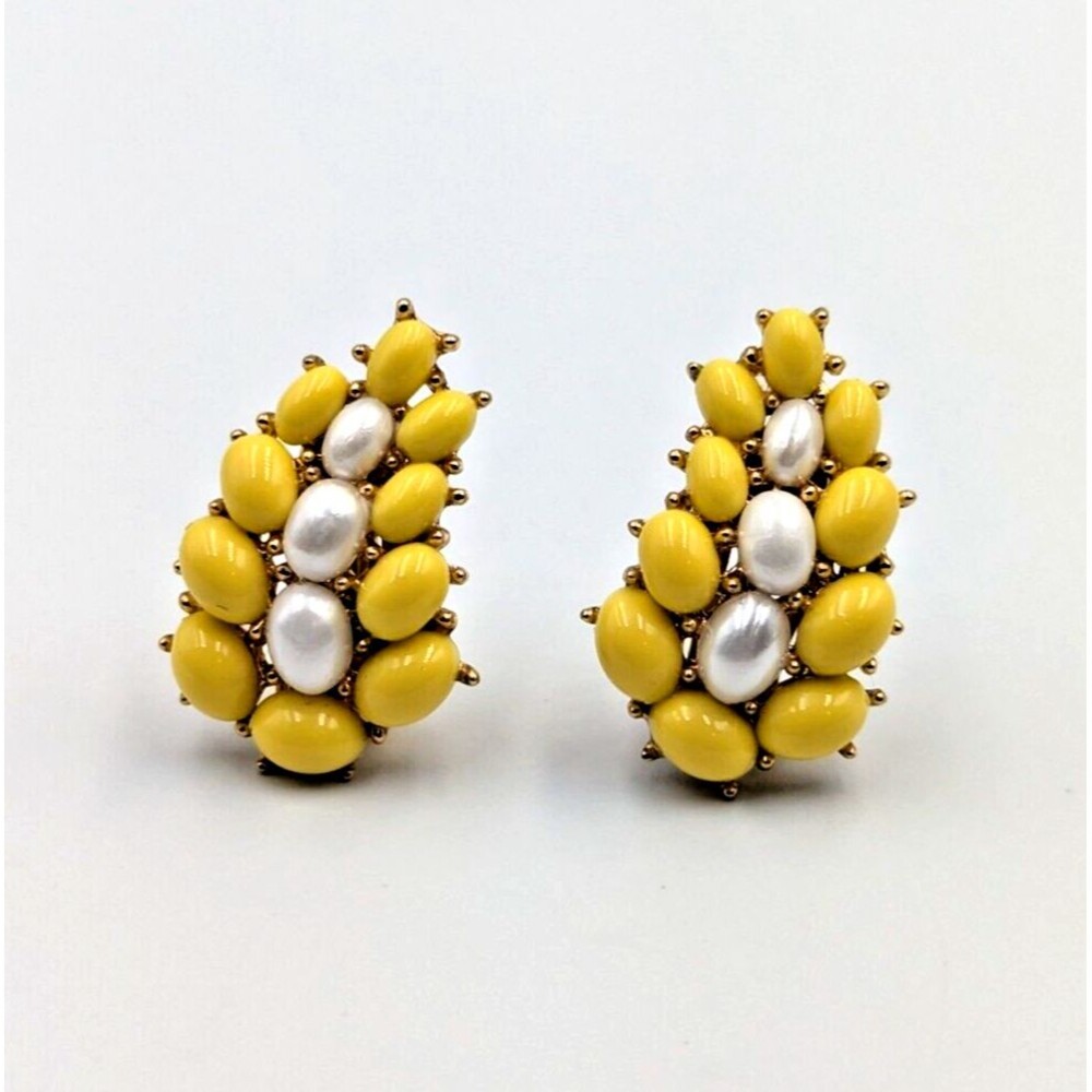 Vintage Crown Trifari Faux Pearl Yellow Cabochon Gold Tone Clip On Earrings